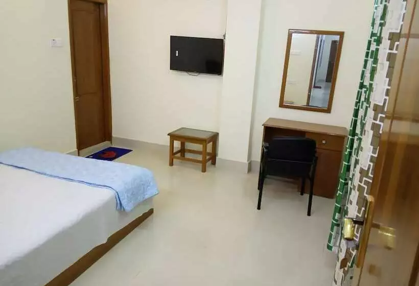 هتل Rodela International