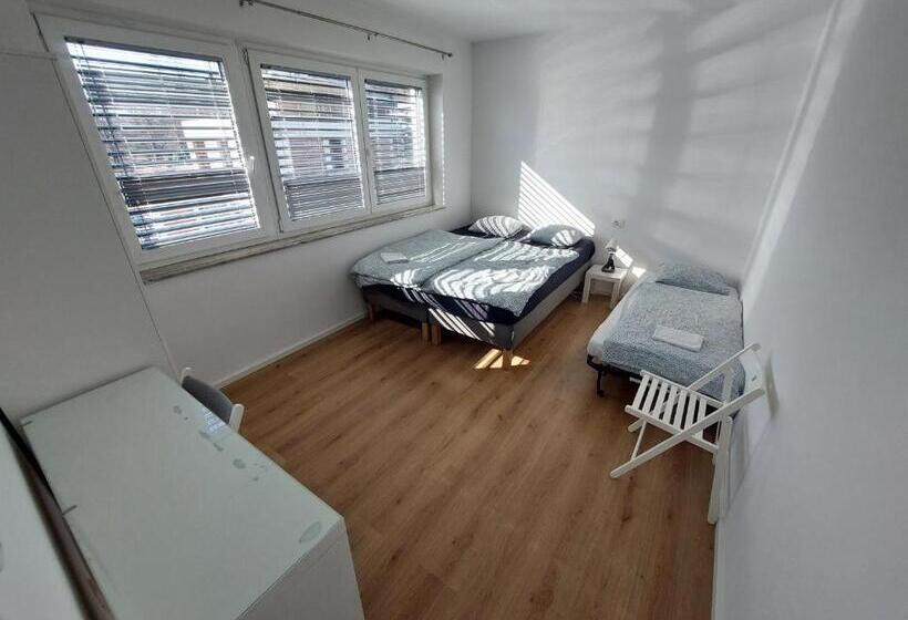 تختخواب و صبحانه Deluxe Tivoli Suites