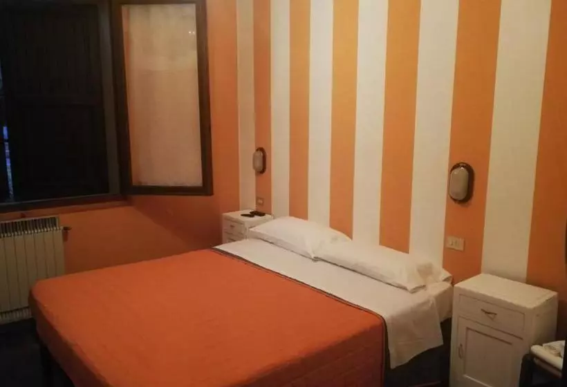 ホテル La Buca Delle Fate Ristorante Albergo