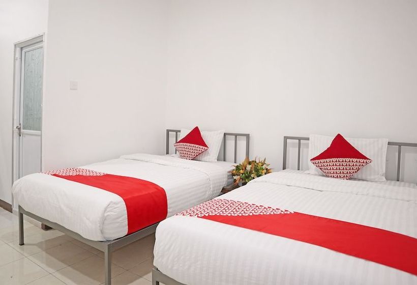 Отель Oyo 1306 Cendrawasih Residence