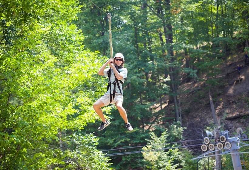 Курорт The Highlands At Harbor Springs