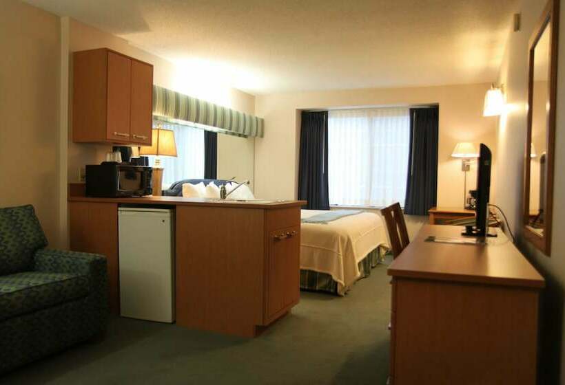ホテル Brentwood Inn & Suites