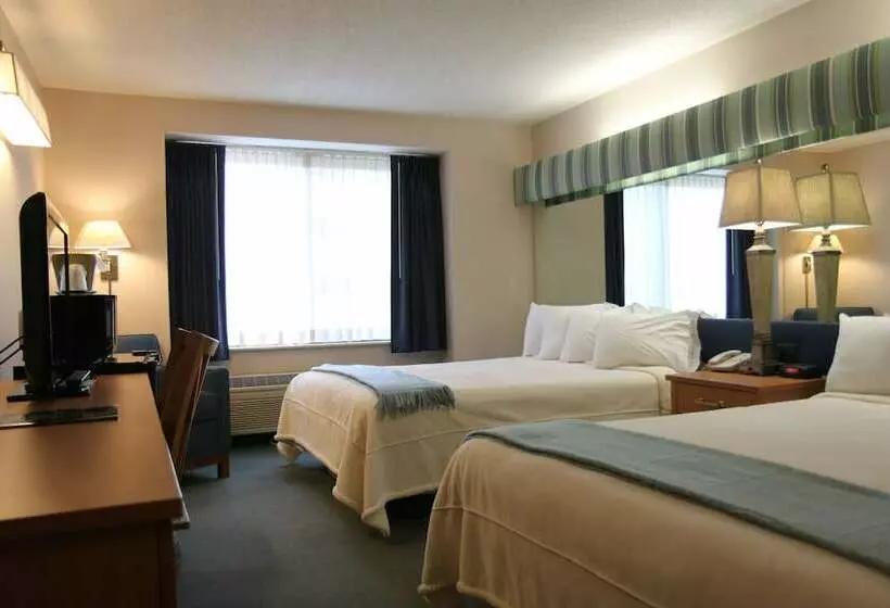 هتل Brentwood Inn & Suites