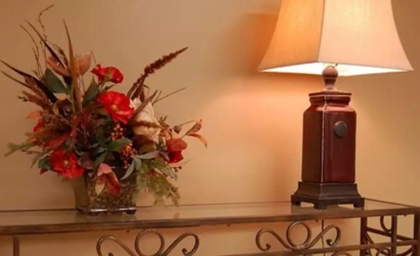 هتل Brentwood Inn & Suites