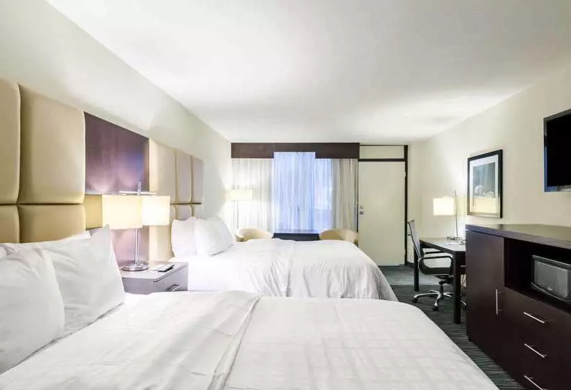 호텔 Clarion  And Aqua Lagoon Waterpark