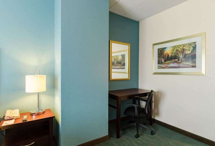 فندق Clarion  And Aqua Lagoon Waterpark