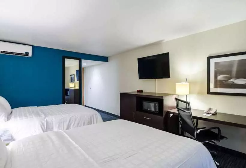 호텔 Clarion  And Aqua Lagoon Waterpark