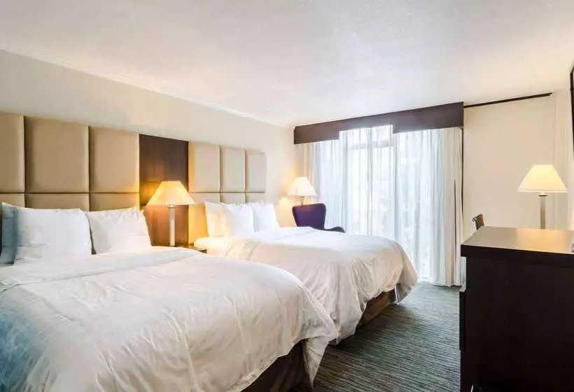 호텔 Clarion  And Aqua Lagoon Waterpark