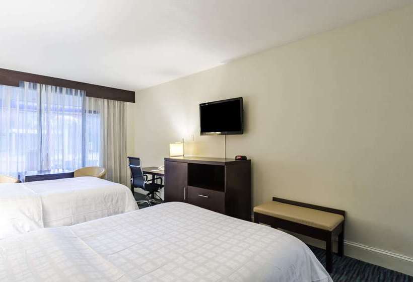 فندق Clarion  And Aqua Lagoon Waterpark