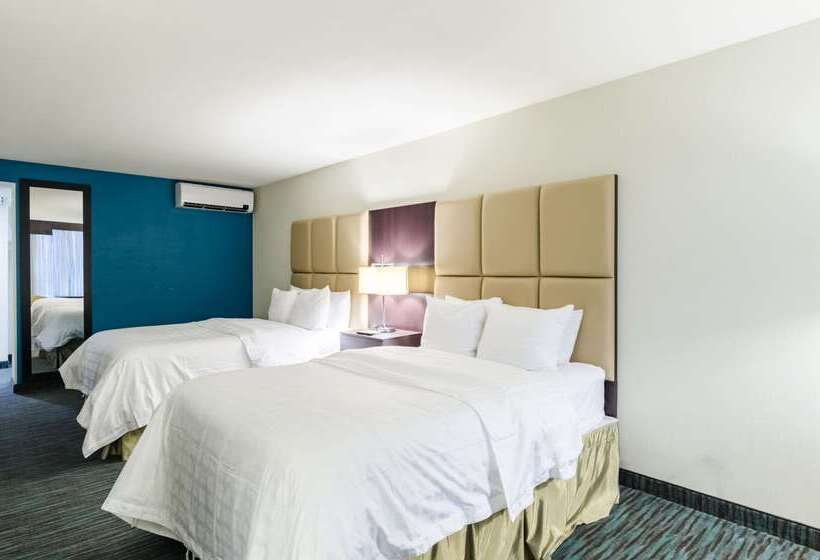 فندق Clarion  And Aqua Lagoon Waterpark