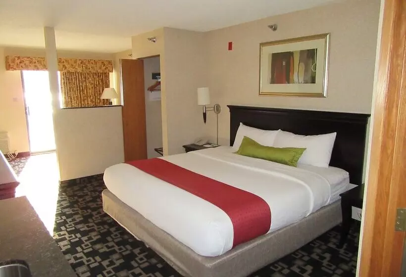 酒店 Express Suites Riverport Inn & Suites