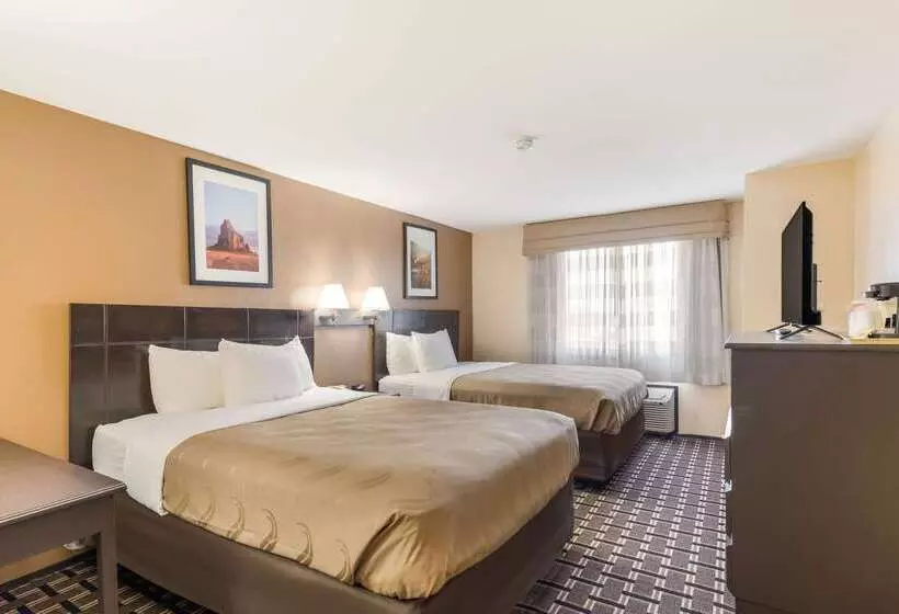 Отель Quality Inn