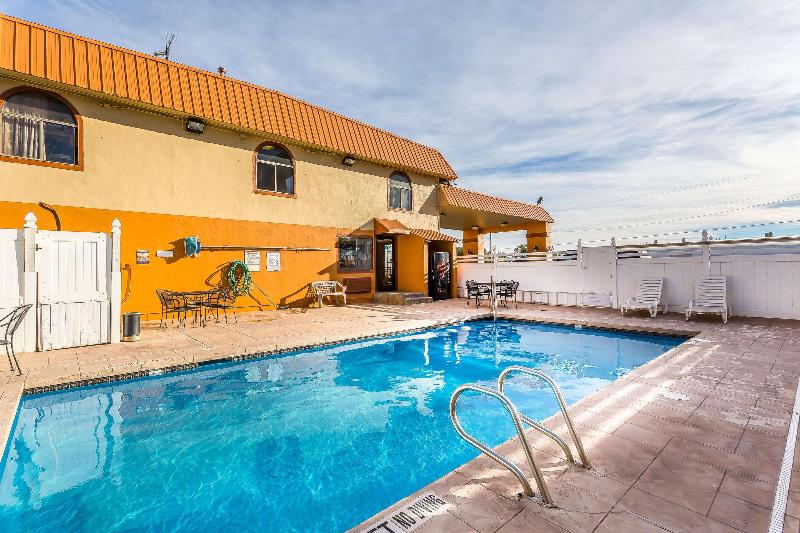 فندق Quality Inn