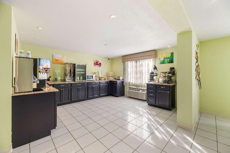 فندق Quality Inn