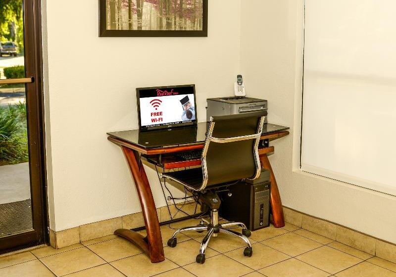 فندق Red Roof Inn Tallahassee East