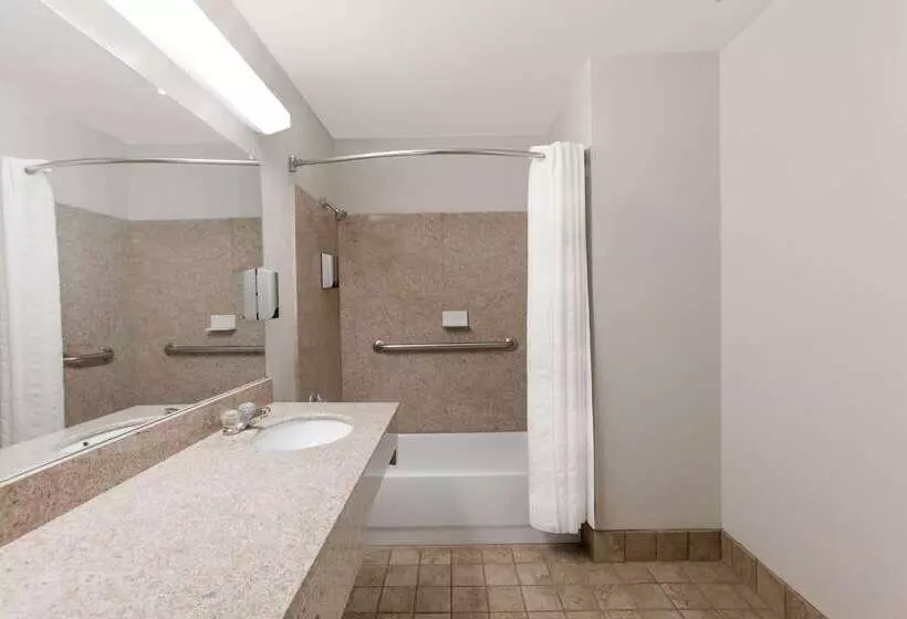 호텔 Super 8 By Wyndham Cleburne