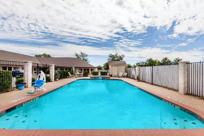 호텔 Super 8 By Wyndham Cleburne