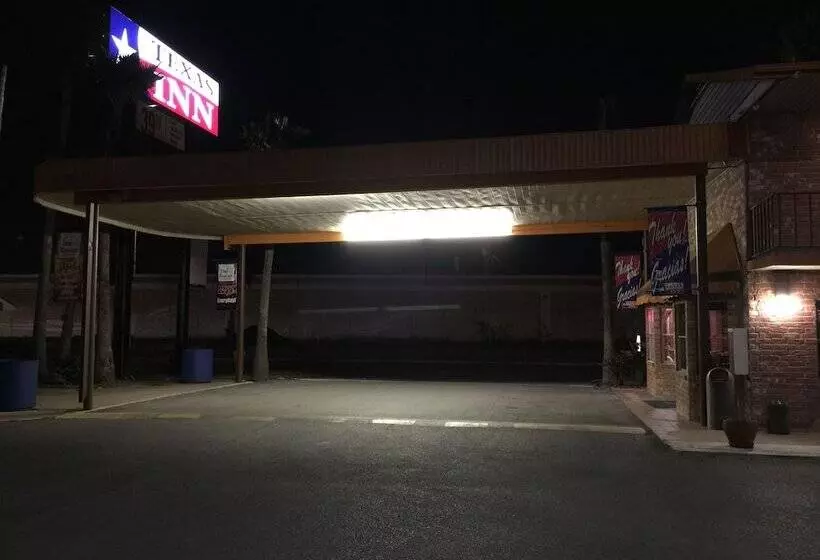 호텔 Texas Inn