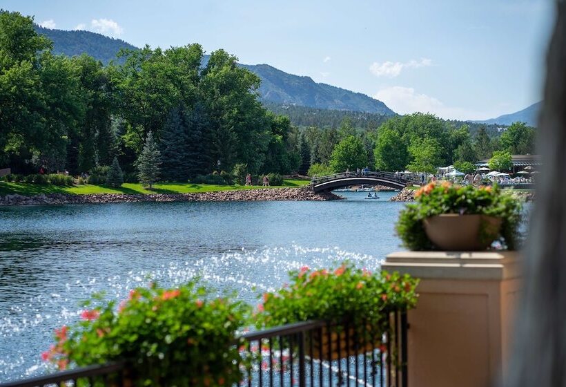 هتل The Broadmoor