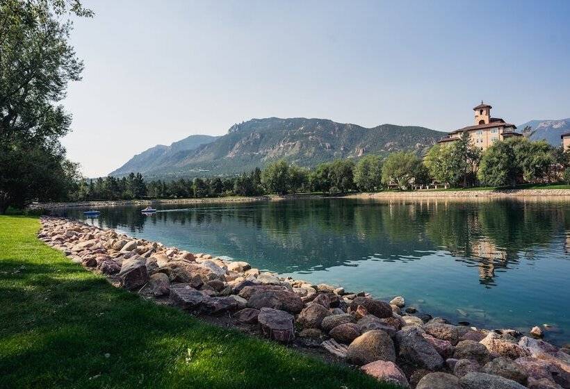 هتل The Broadmoor