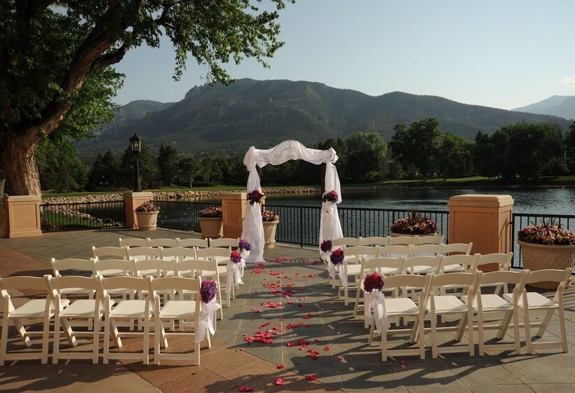 هتل The Broadmoor