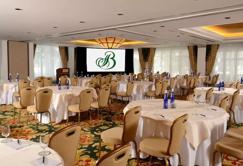 בית מלון כפרי The Broadmoor