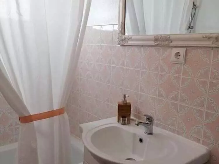 هاستل Carlo S Beach Guest House