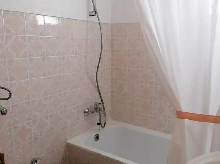 هاستل Carlo S Beach Guest House