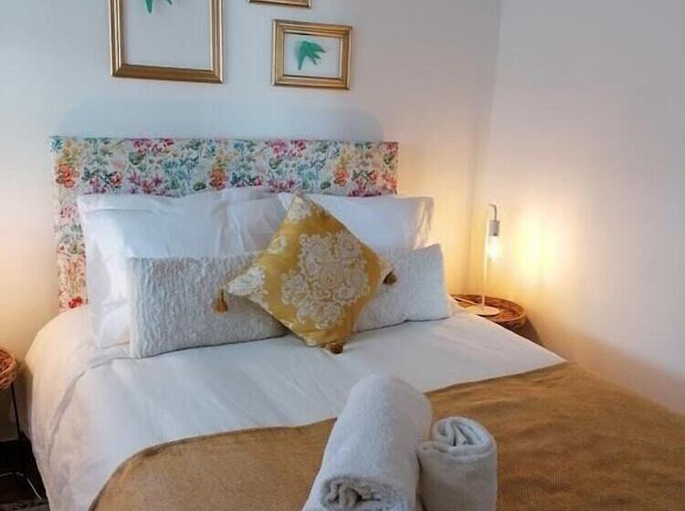 호스텔 Carlo S Beach Guest House