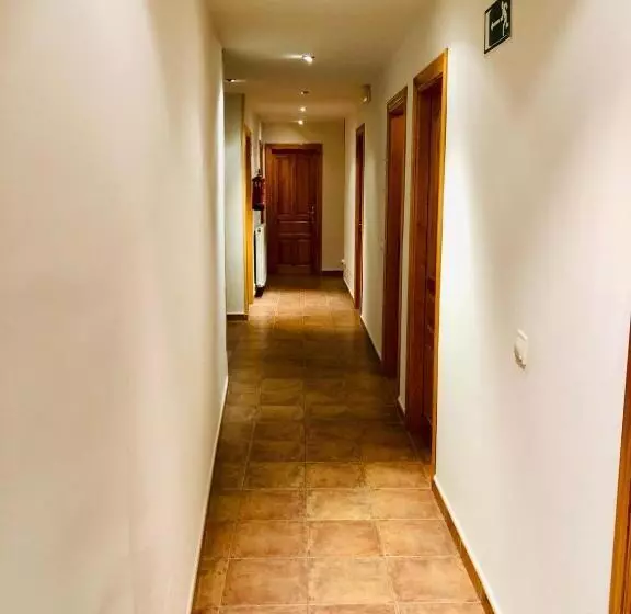 پانسیون Hostal Matias