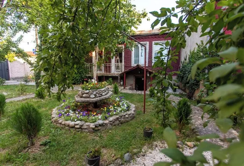 تختخواب و صبحانه Book