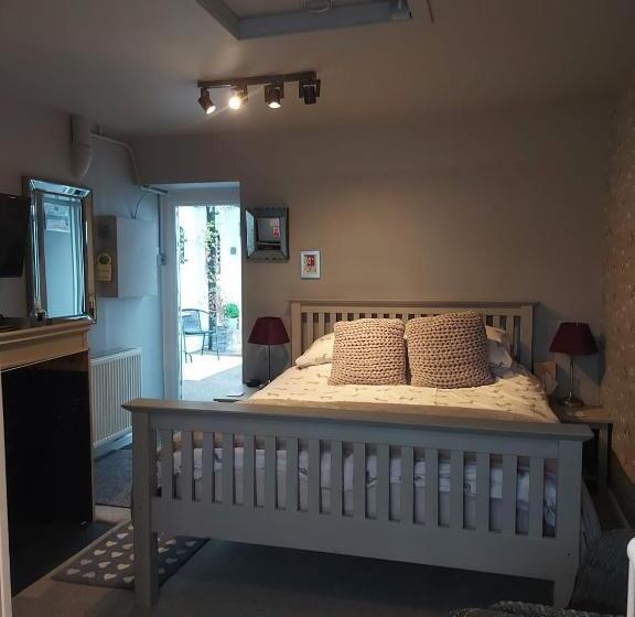 Langside Bed And Breakfast