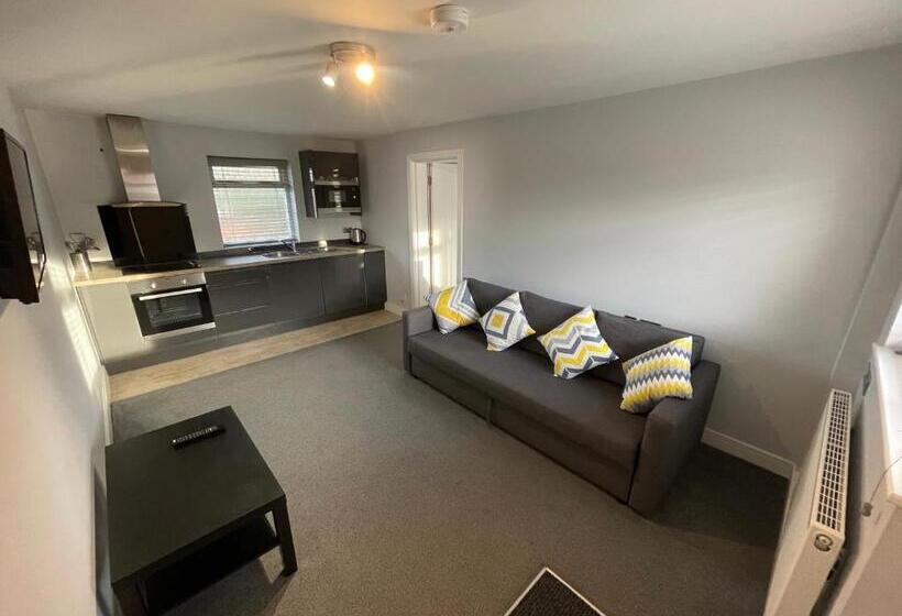 펜션 Arlan House, Central Basingstoke