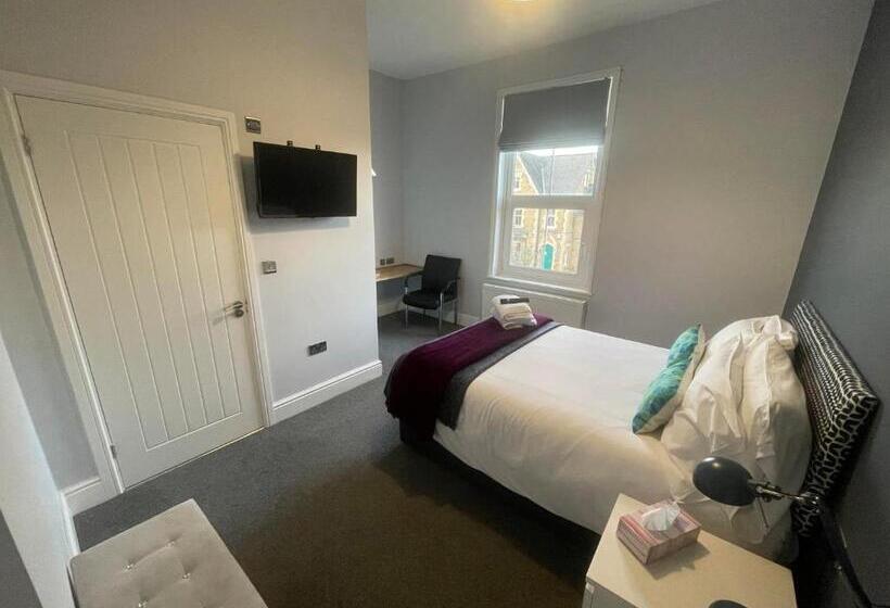 펜션 Arlan House, Central Basingstoke