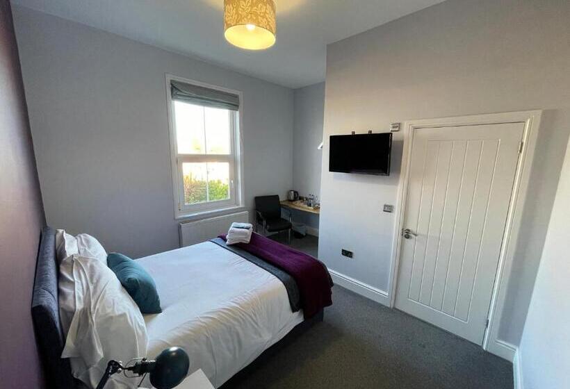 펜션 Arlan House, Central Basingstoke