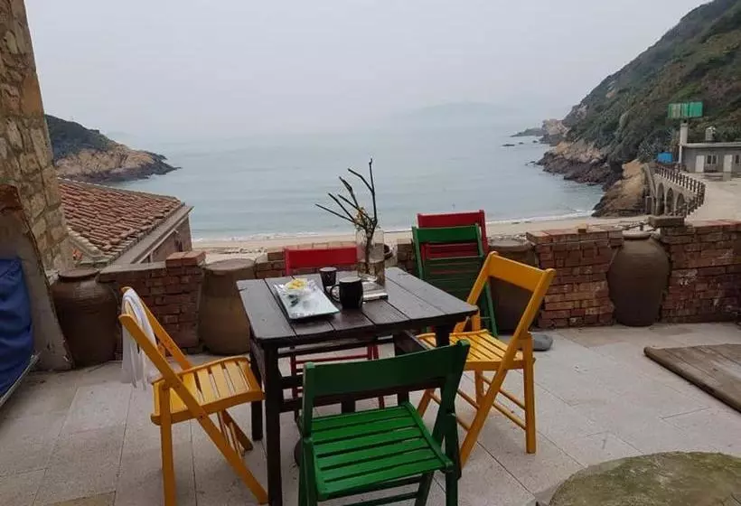 پانسیون Eternal Seaside House