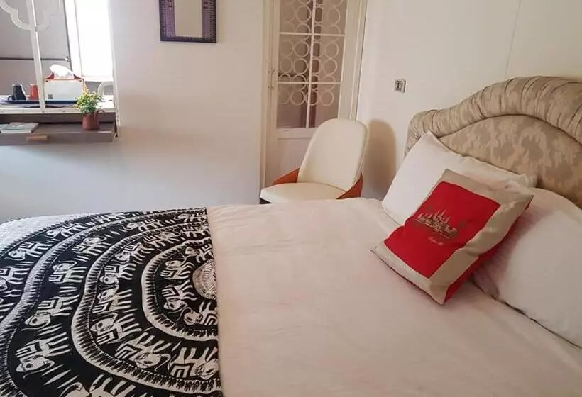 پانسیون Eternal Seaside House