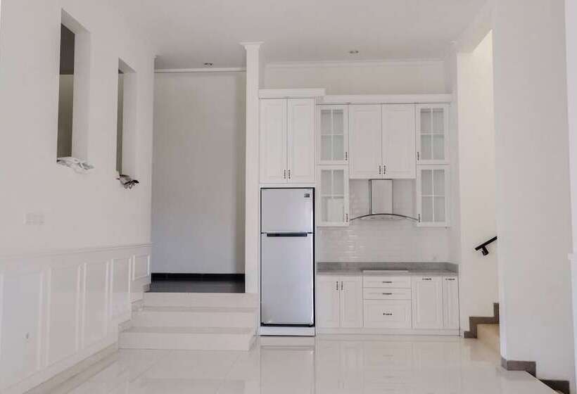 בית מלון כפרי Oyo 1110 Ijen Boutique Residence