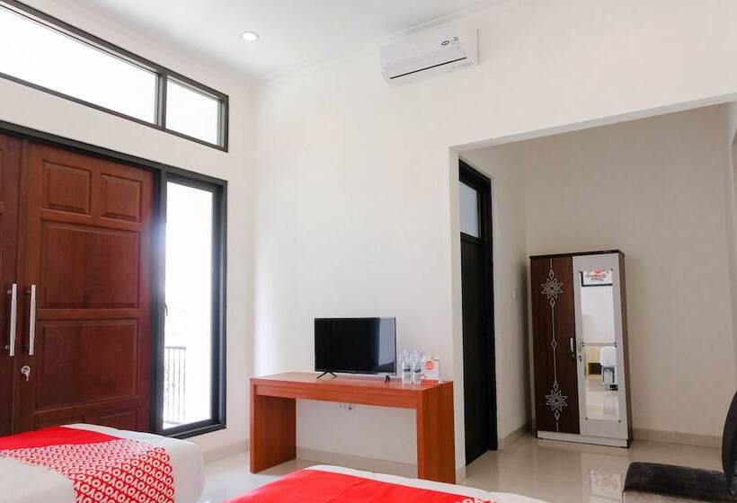 בית מלון כפרי Oyo 1110 Ijen Boutique Residence