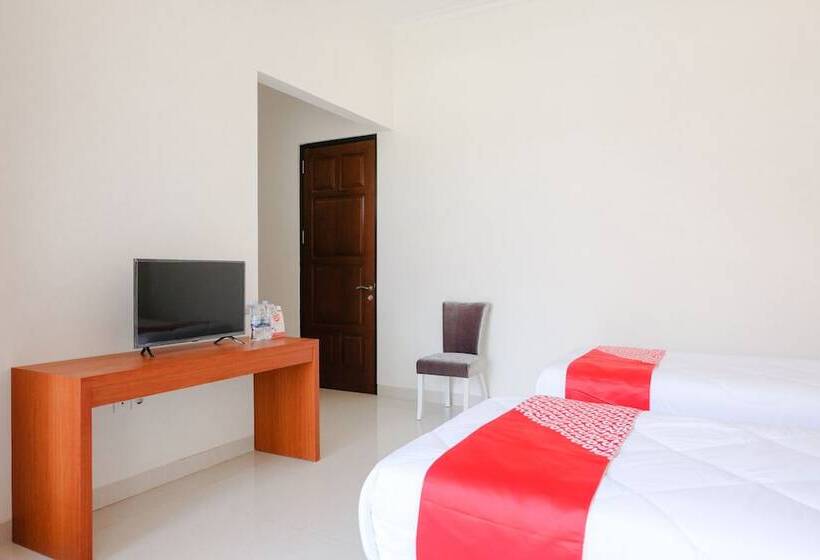 בית מלון כפרי Oyo 1110 Ijen Boutique Residence