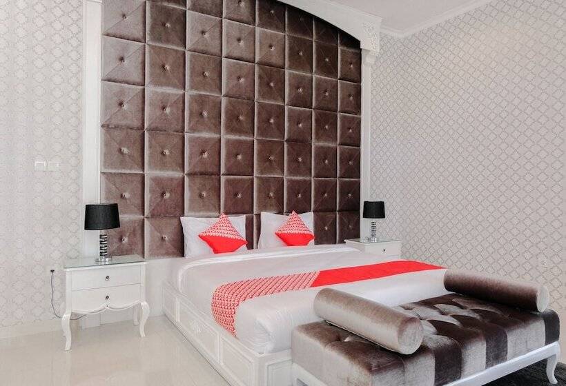 בית מלון כפרי Oyo 1110 Ijen Boutique Residence