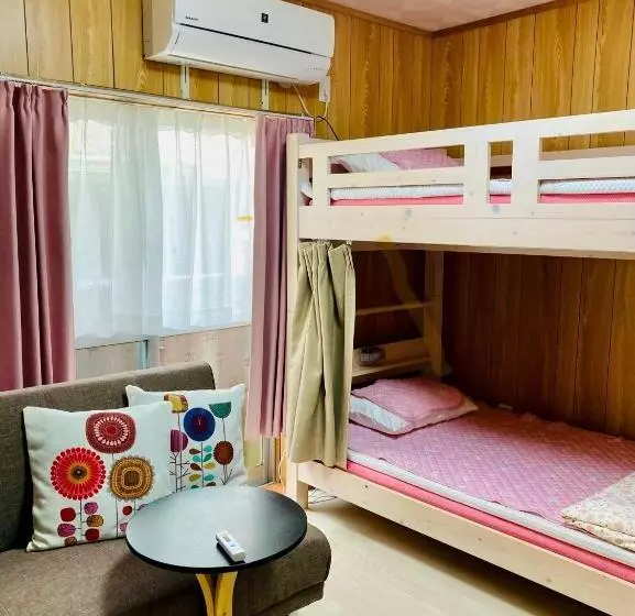 ペンション Guesthouse Perche Female Only