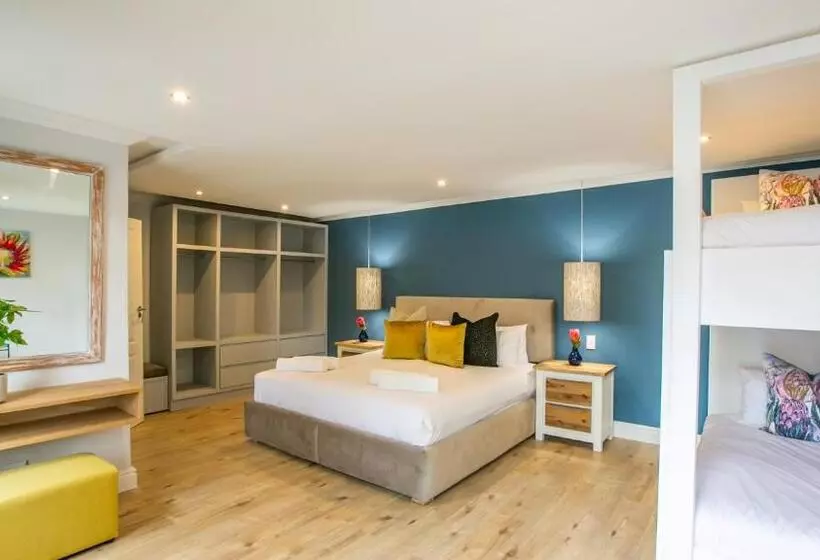 Majatalo Hout & About Guest House