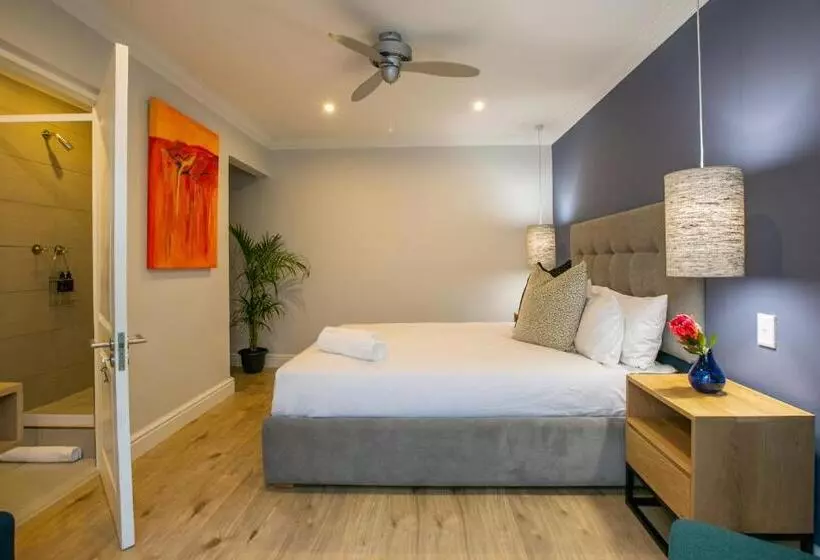 Majatalo Hout & About Guest House