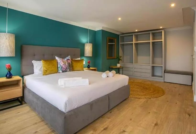 Majatalo Hout & About Guest House