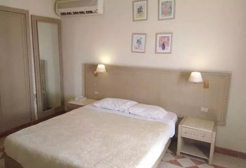 هتل Royal Beach Resort Sudr