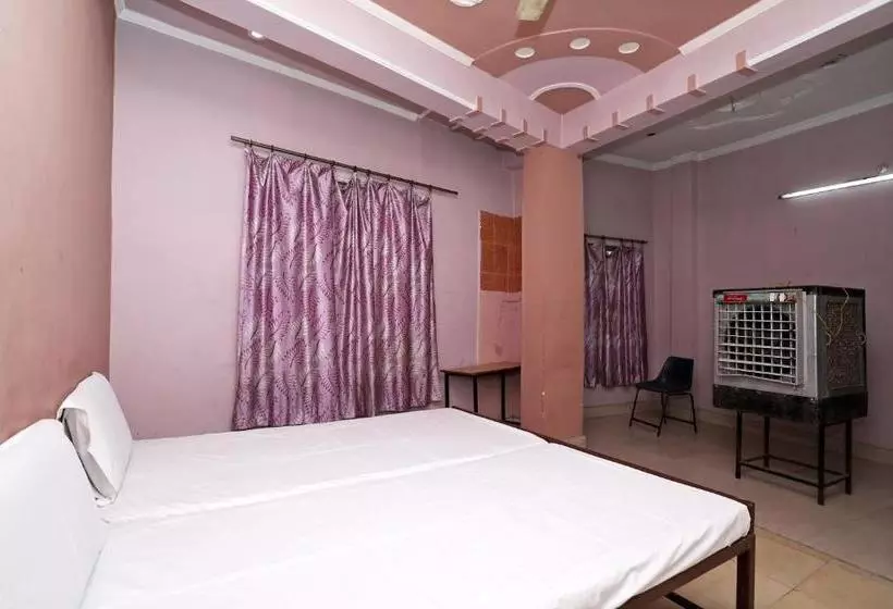 Hotelli Spot On 40652 Sai Niwas