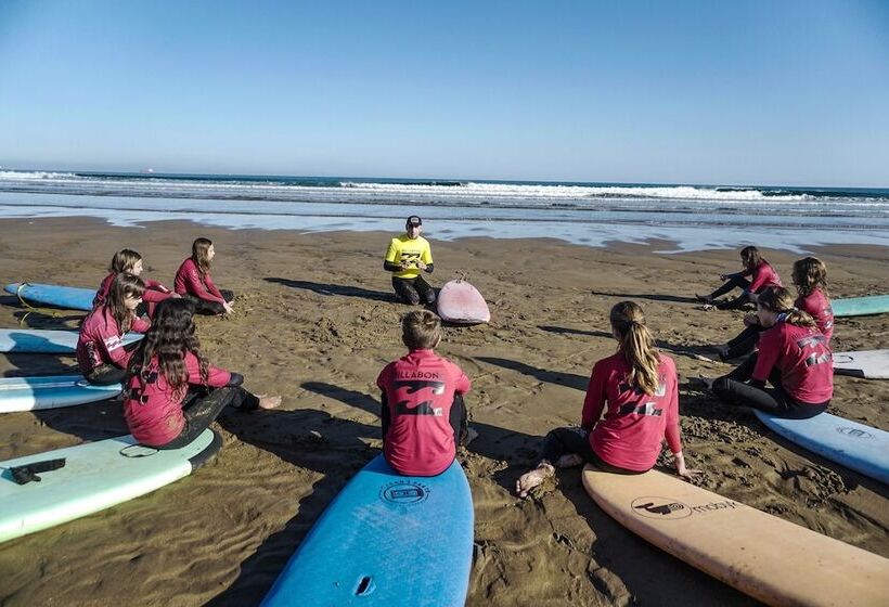 Moana Eco Surf House   Hostel