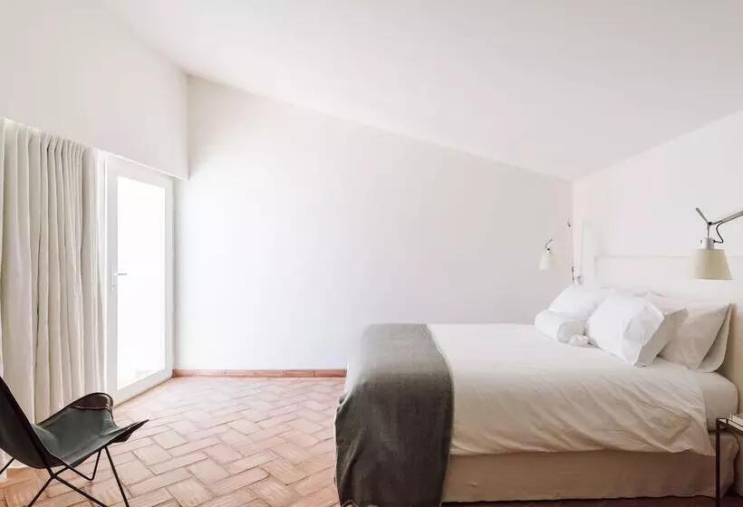 Majatalo Travassos 11