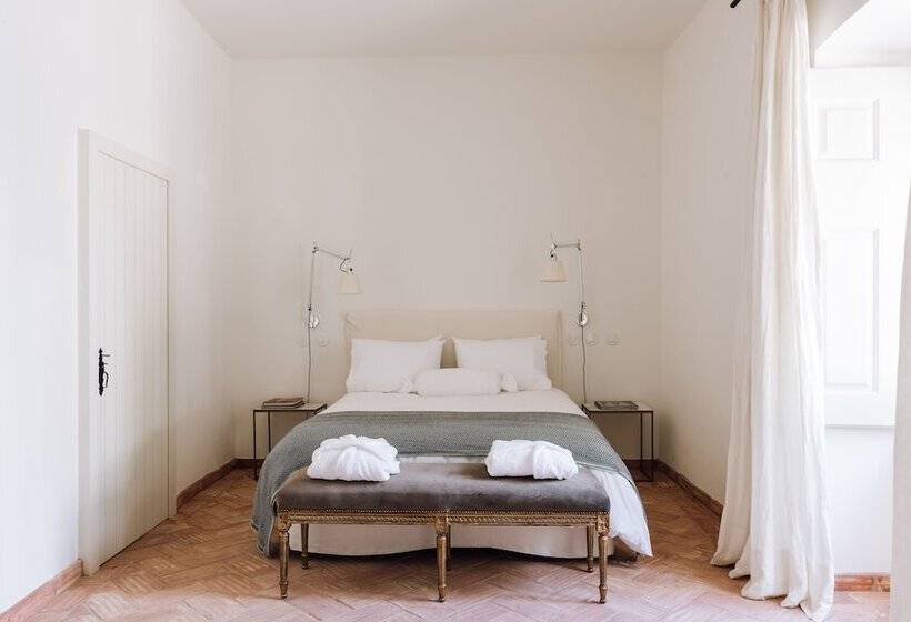 پانسیون Travassos 11